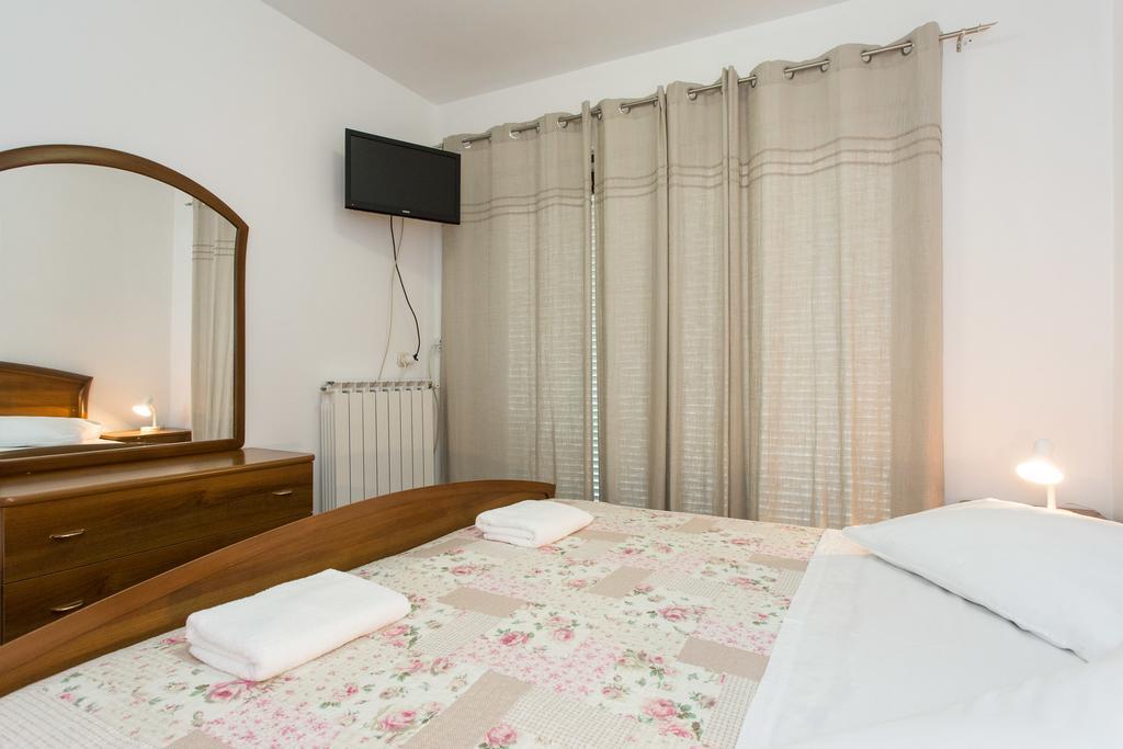 Bed&Breakfast Mario Krk Town Zimmer foto