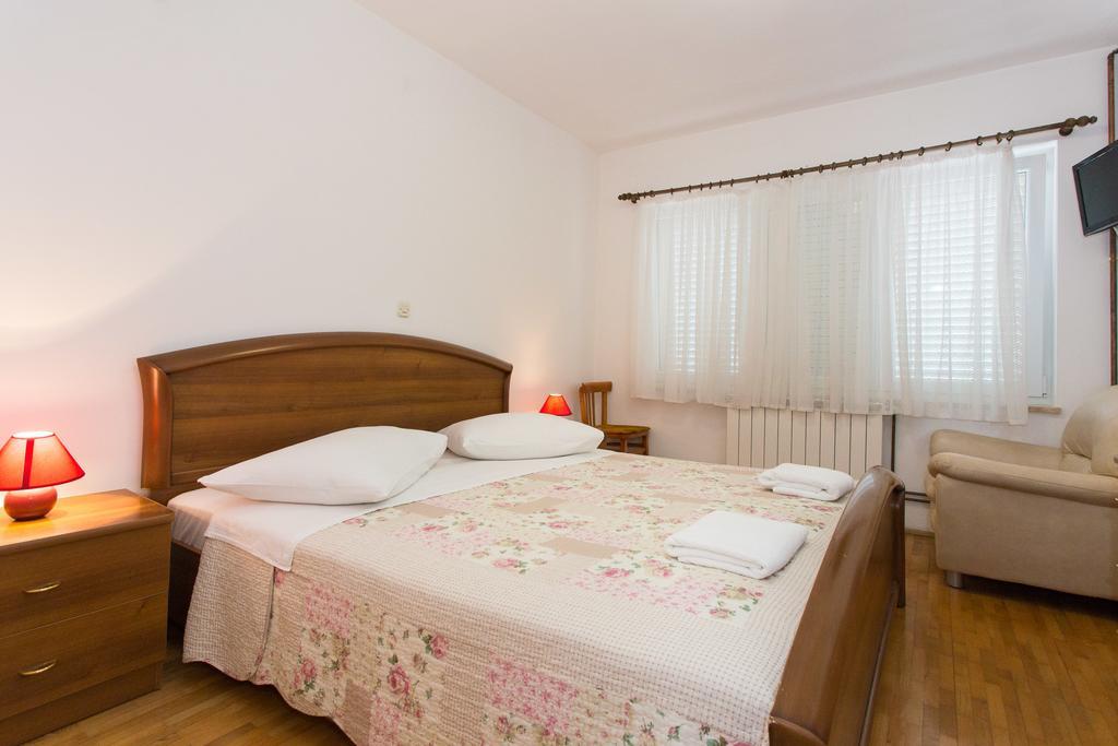 Bed&Breakfast Mario Krk Town Zimmer foto