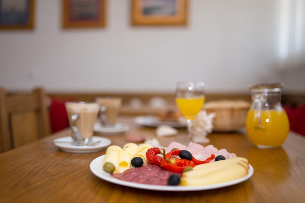 Bed&Breakfast Mario Krk Town Exterior foto